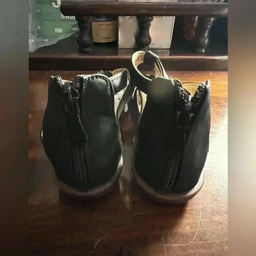 Toddler Size 10 Black Softly Sandal
